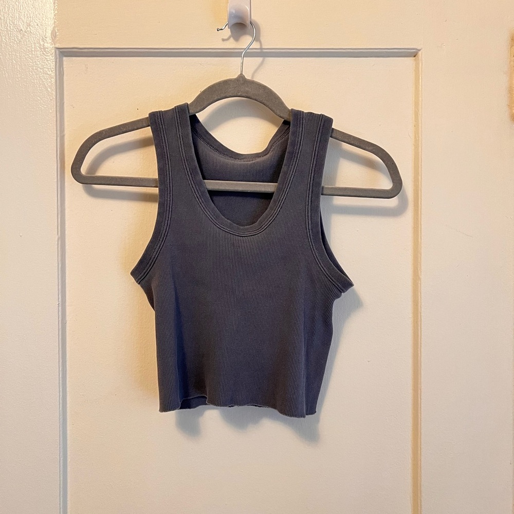 brandy melville cropped tank